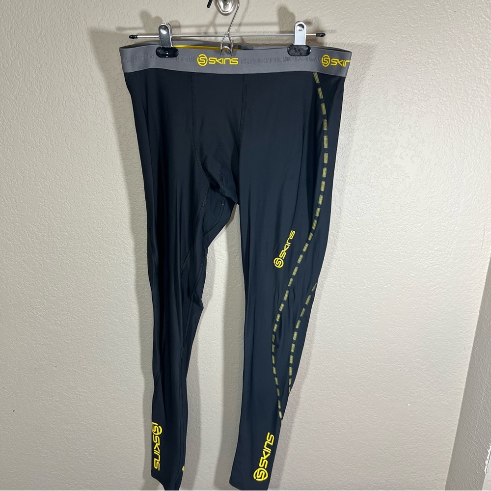 Skins DNAmic long compression tights athletic biker pants XXL sold out rare